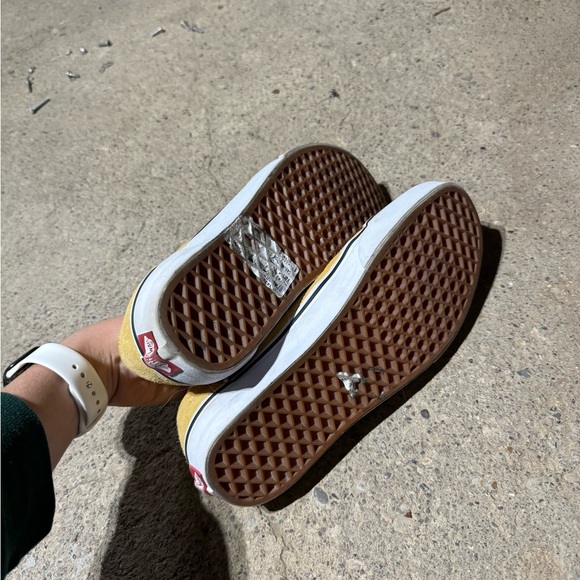 Vans - Picture 3 of 4